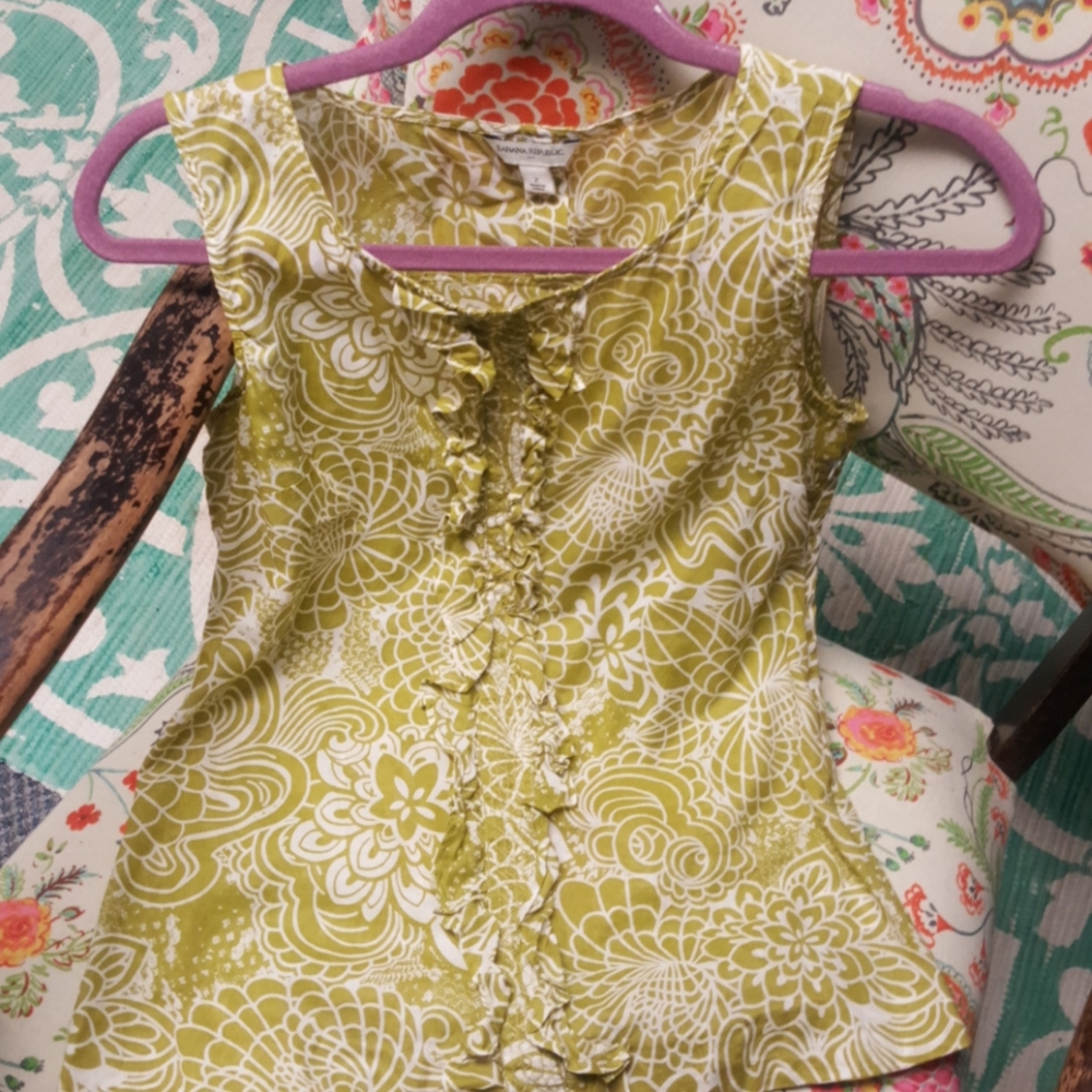 Bannana Republic Sleeveless Tank